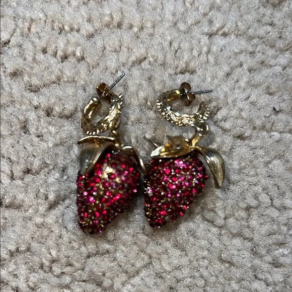 Zara Elegant Strawberry Earrings with Gold Accents - Picture 1 of 4